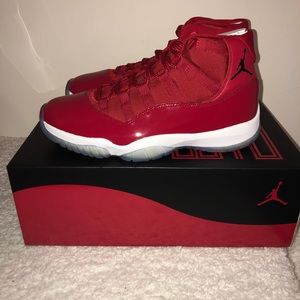 SOLD OUT Air Jordan Win Like 96 Gym Red Retro 11